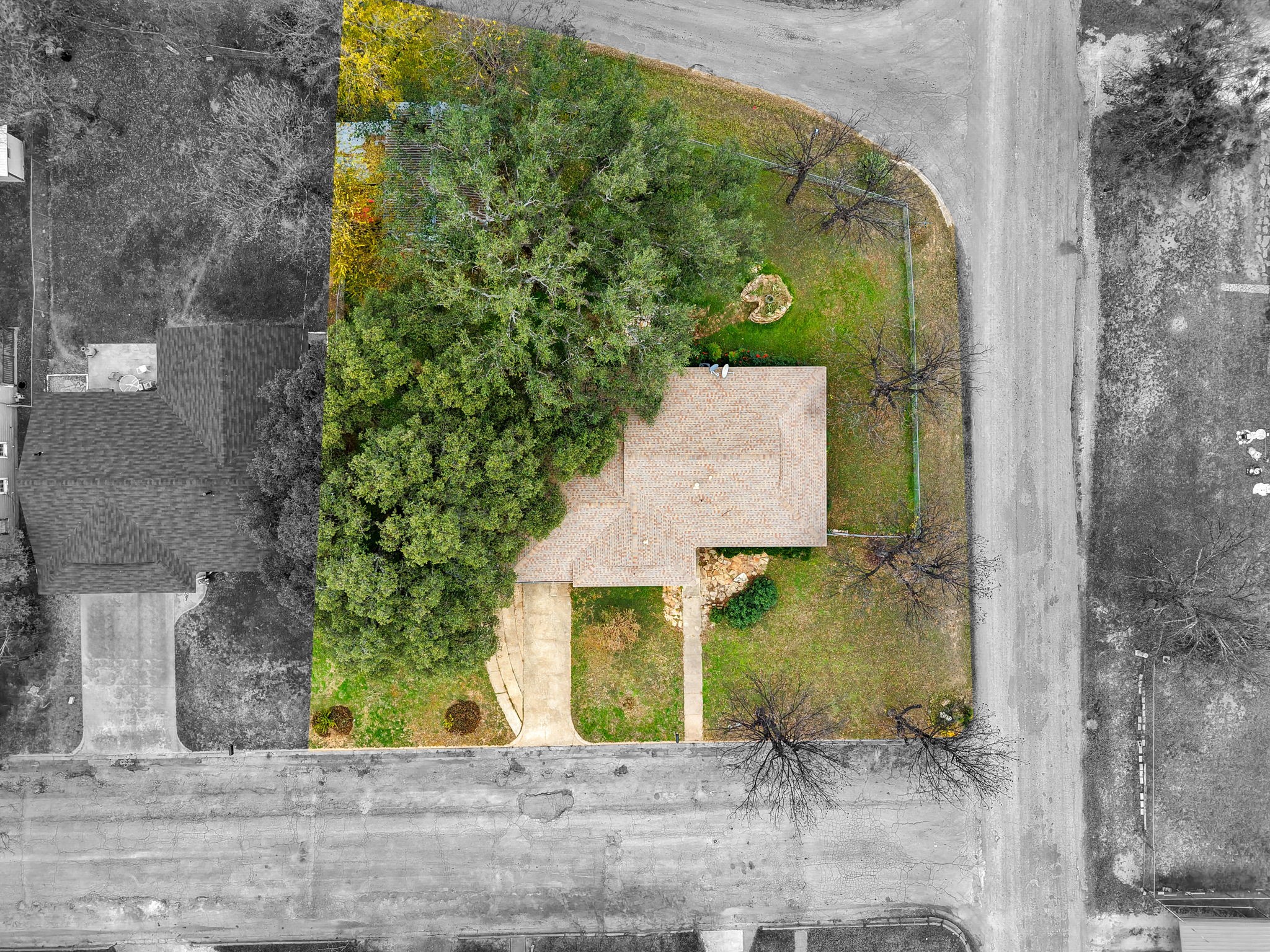 1002 W Woodlawn Street San Saba TX 76877