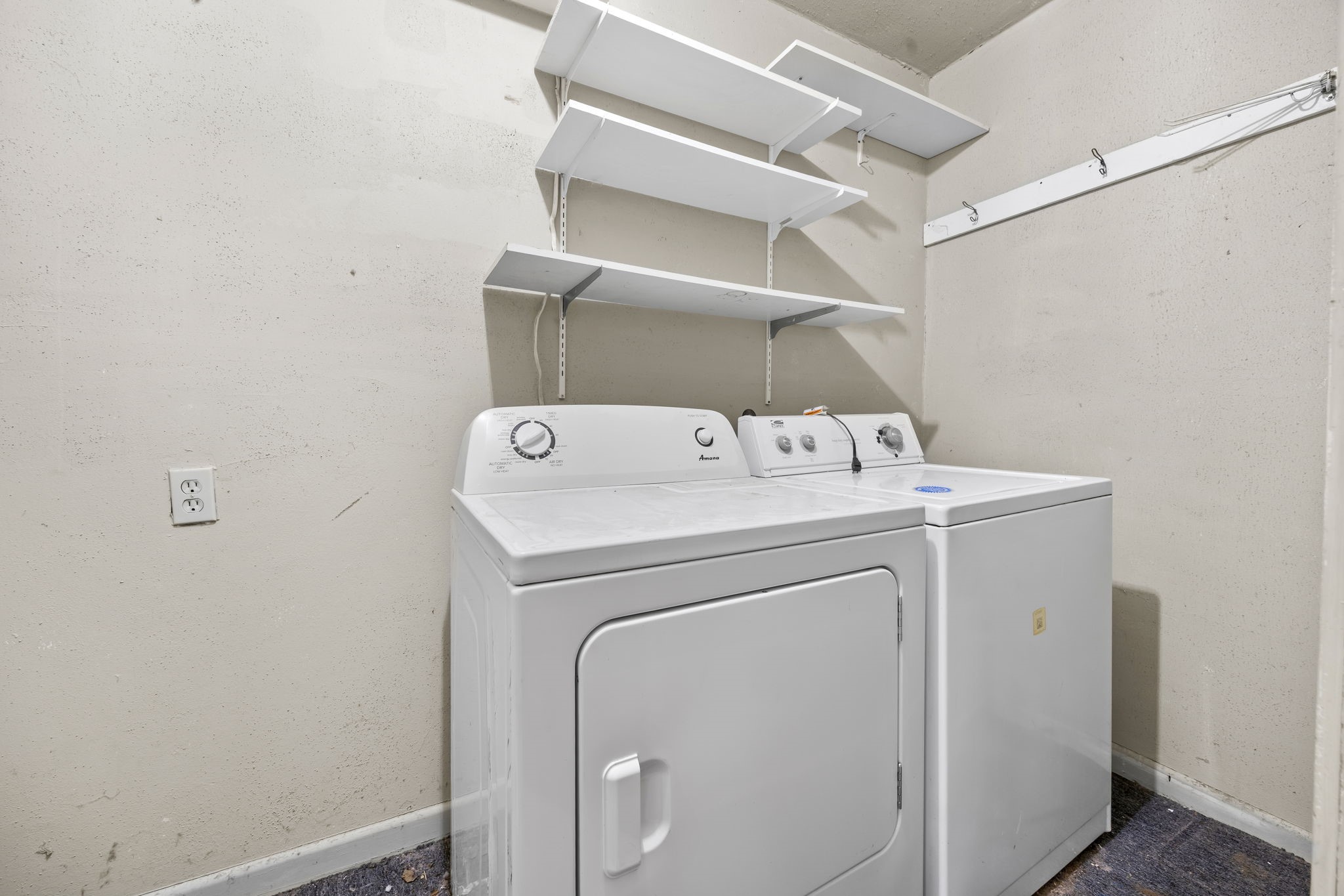 1002 W Woodlawn Street San Saba TX 76877