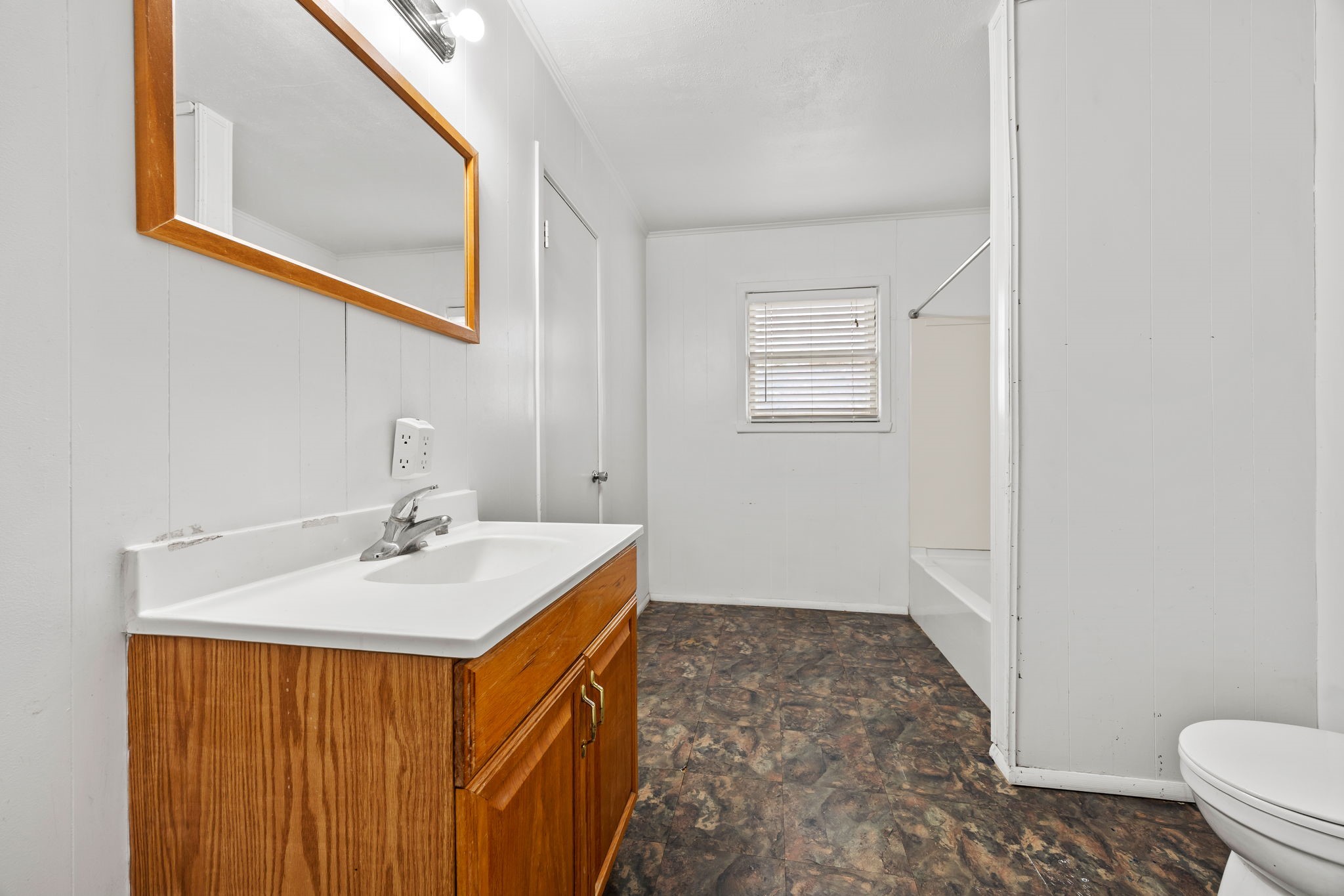 1002 W Woodlawn Street San Saba TX 76877