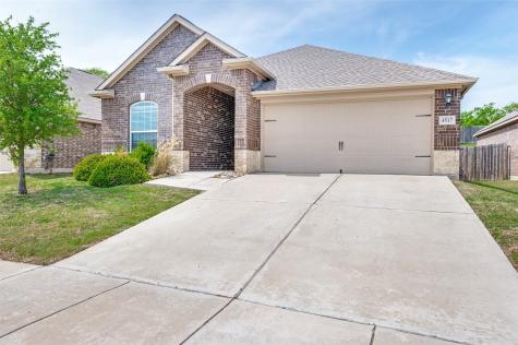 4517 Shy Creek Lane Denton TX 76207