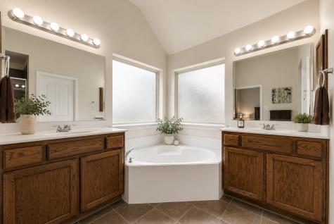 5124 Grovewood Drive Mckinney TX 75071