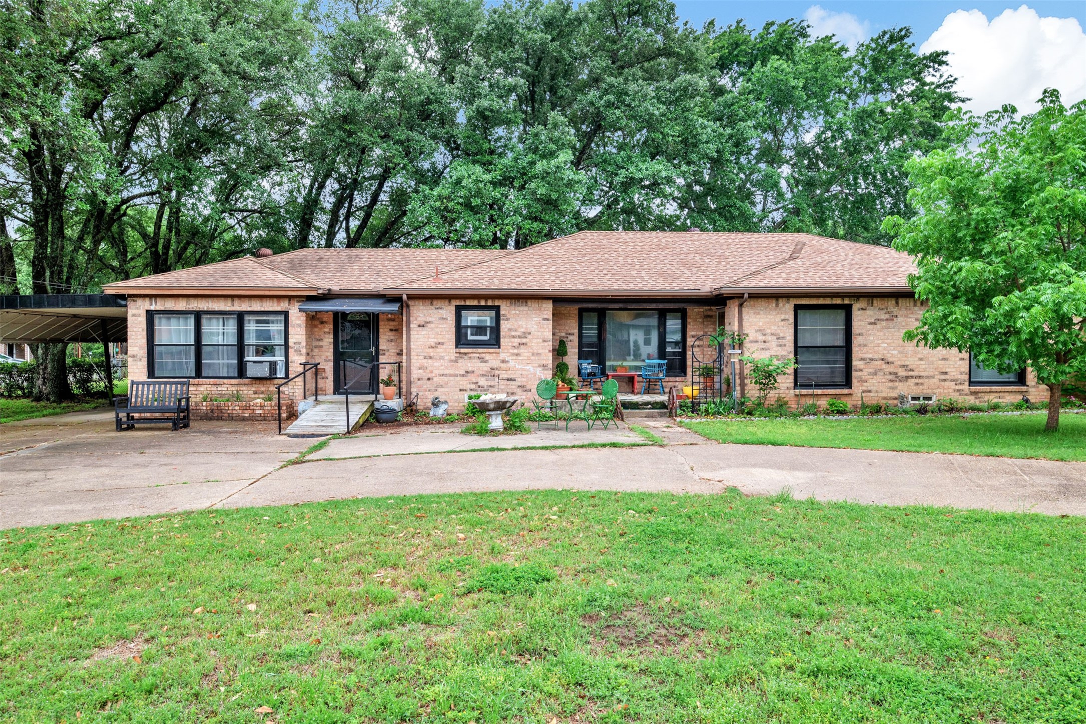 208 Johnson Street Seagoville TX 75159