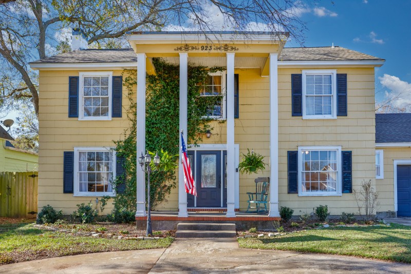923 S Lindsay Street Gainesville TX 76240