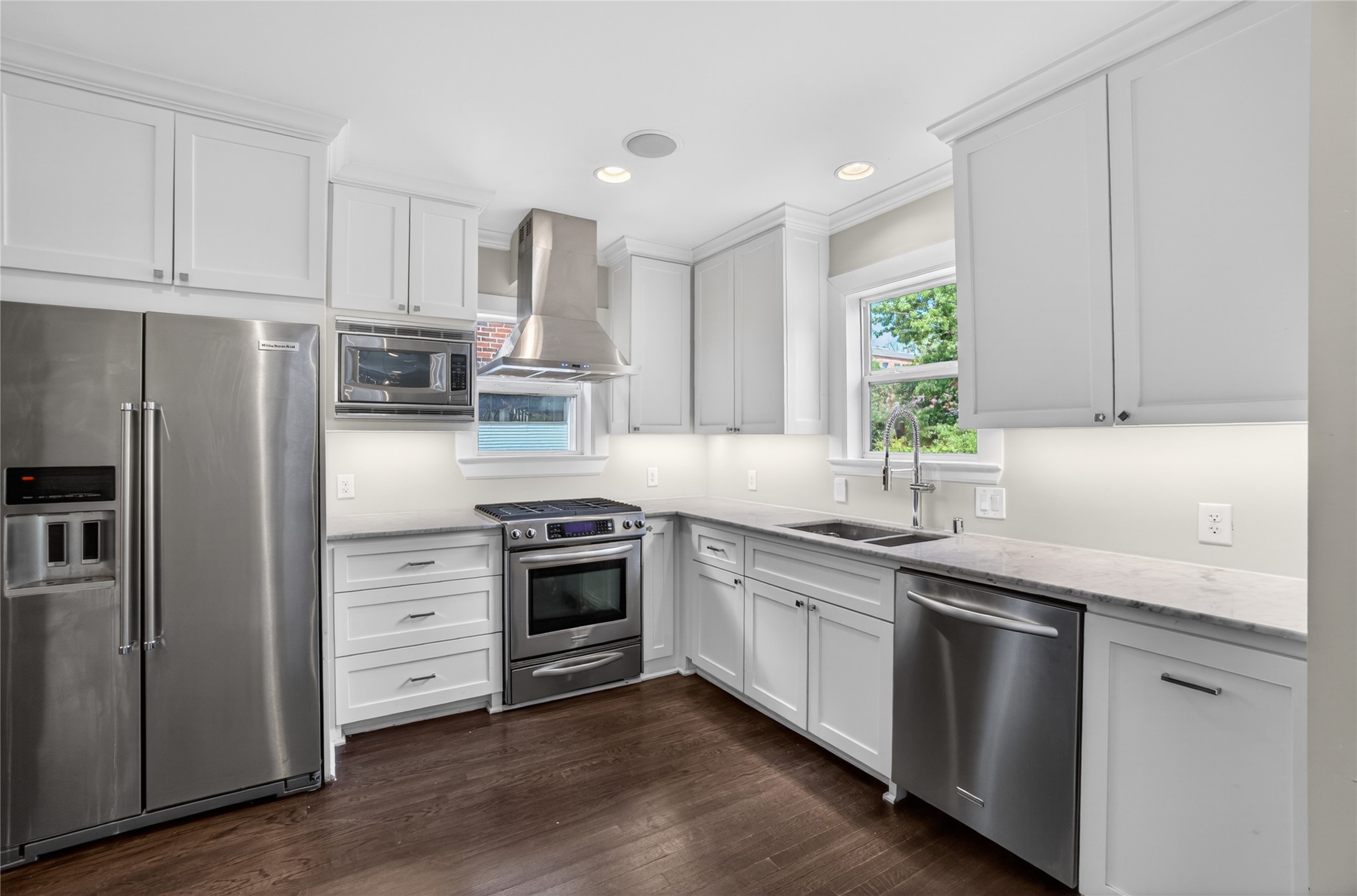 4009 Prescott Avenue Dallas TX 75219