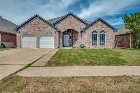 203 E Lynn Creek Drive Arlington TX 76002