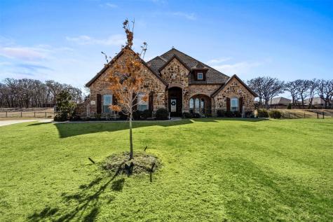 162 Champions Way Azle TX 76020