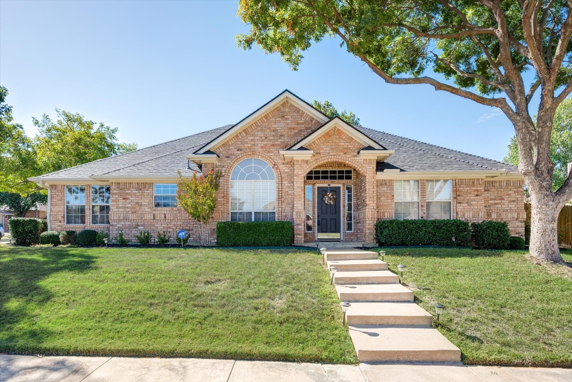 7301 Oak Ridge Drive North Richland Hills TX 76182