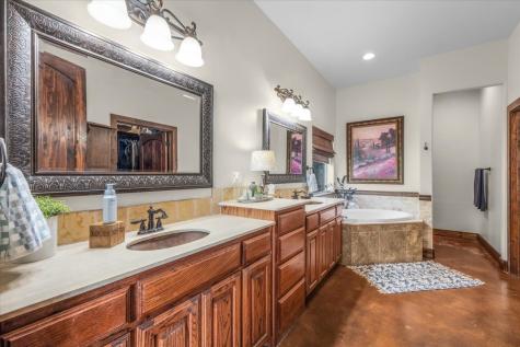 1145 Veal Station Road Weatherford TX 76085