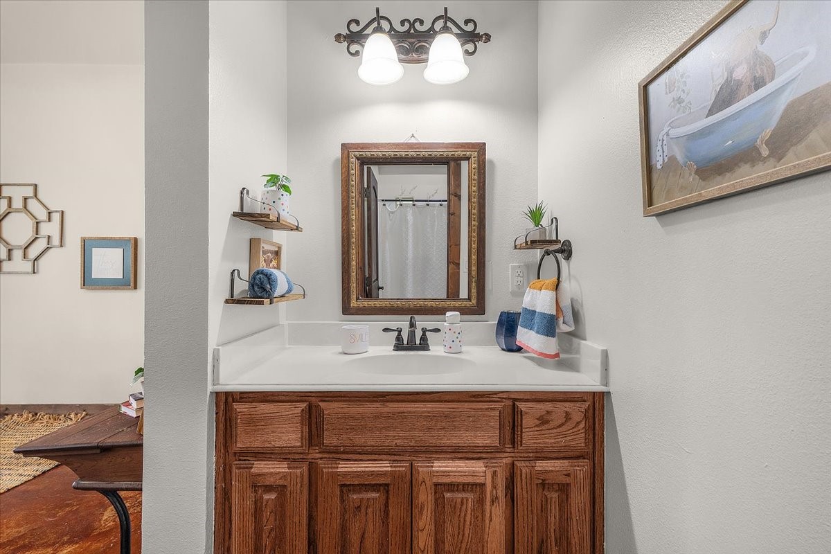 1145 Veal Station Road Weatherford TX 76085