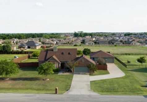 1698 Sportsman Lane Van Alstyne TX 75495