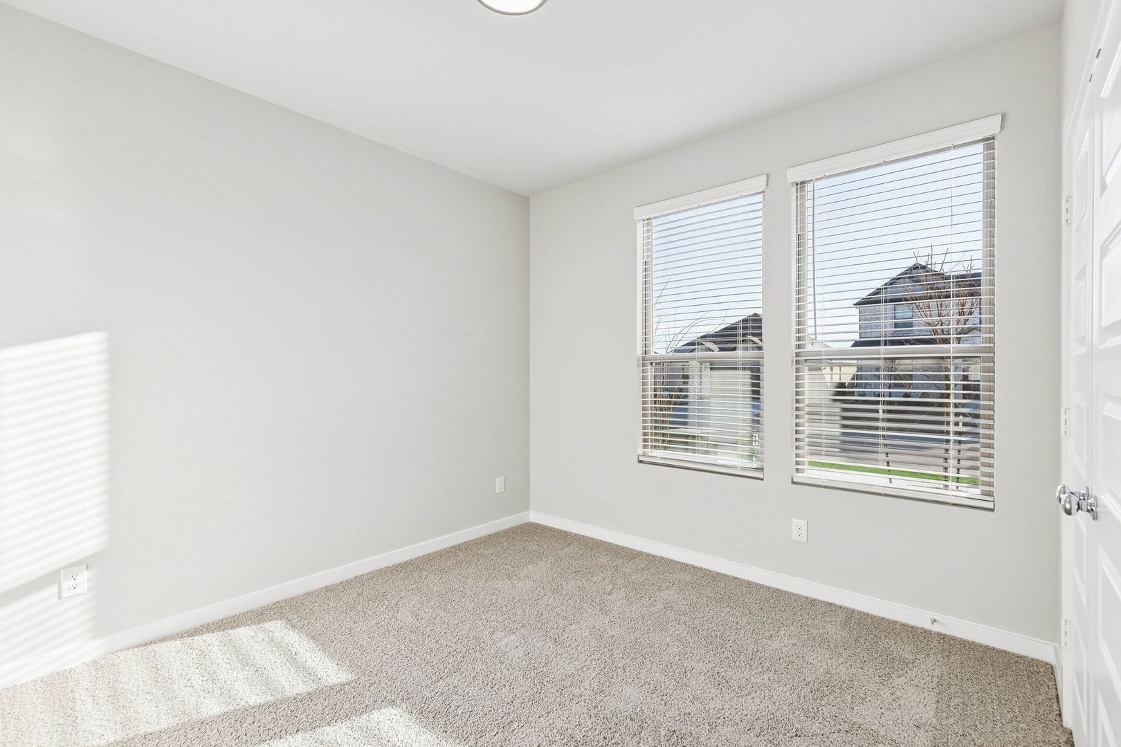 2215 Derby Drive Seagoville TX 75159