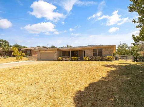 4425 Owendale Drive Benbrook TX 76116