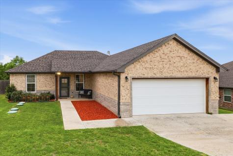 2118 Christine Drive Granbury TX 76048