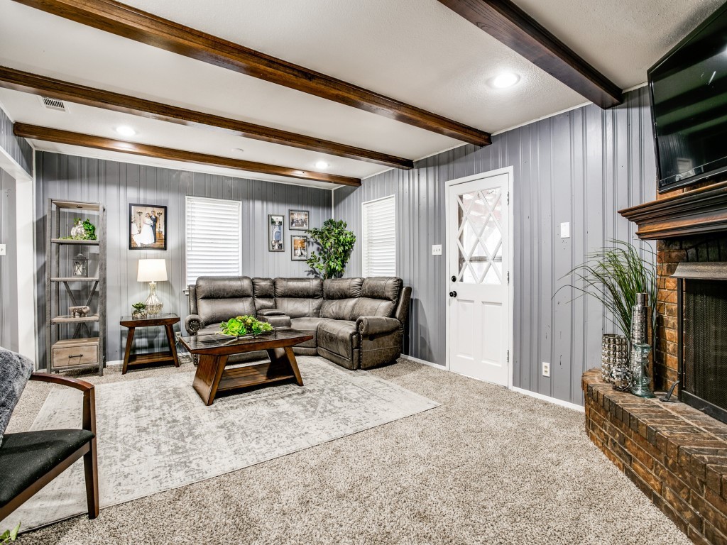 1904 Greenbriar Drive Euless TX 76040