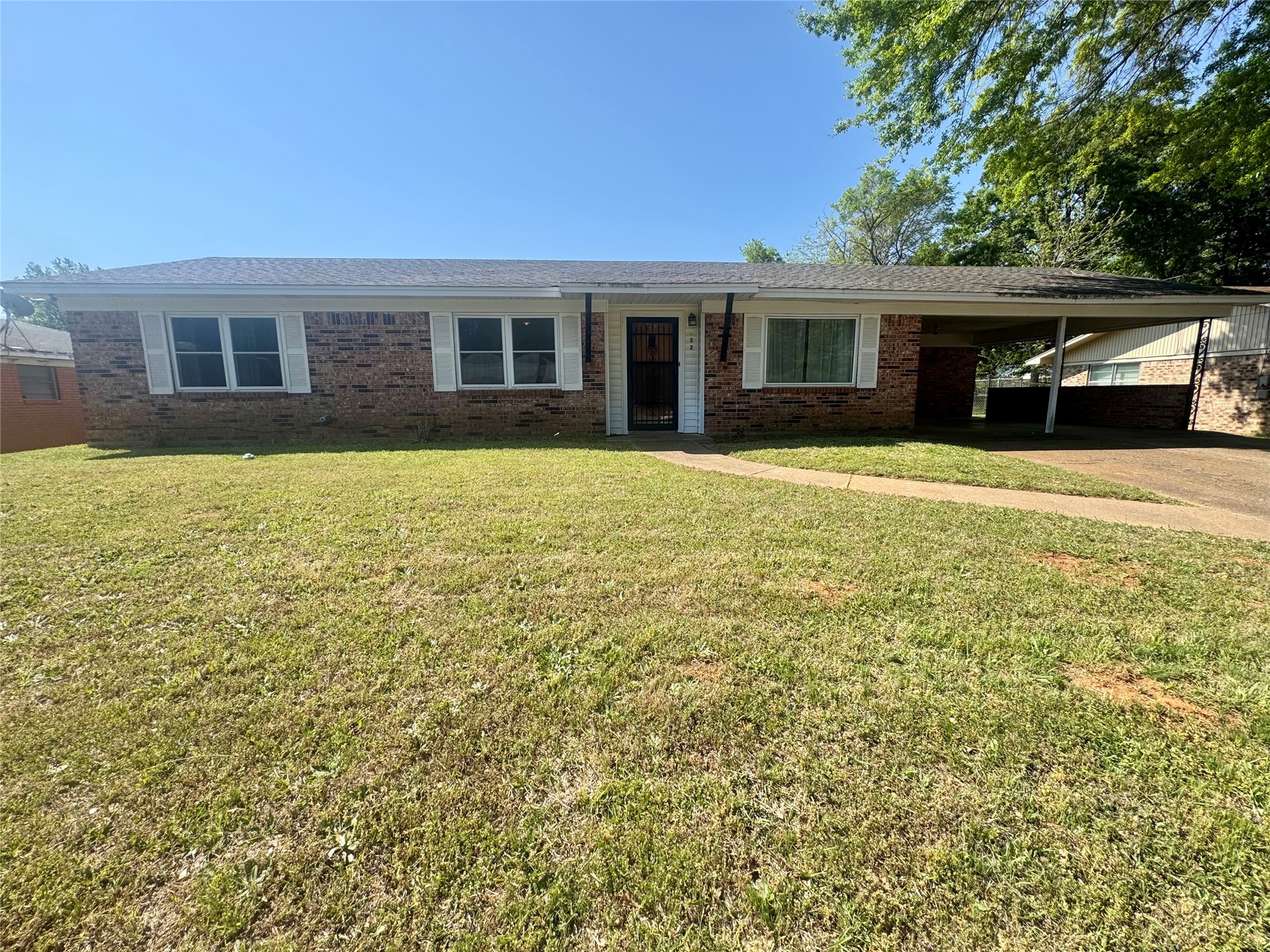 132 Columbia Palestine TX 75803
