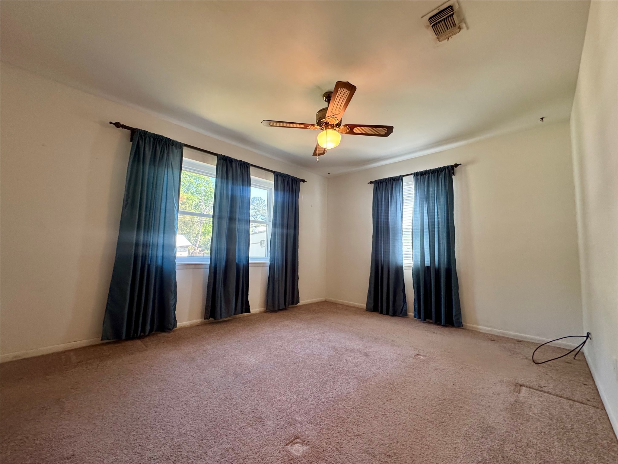 132 Columbia Palestine TX 75803