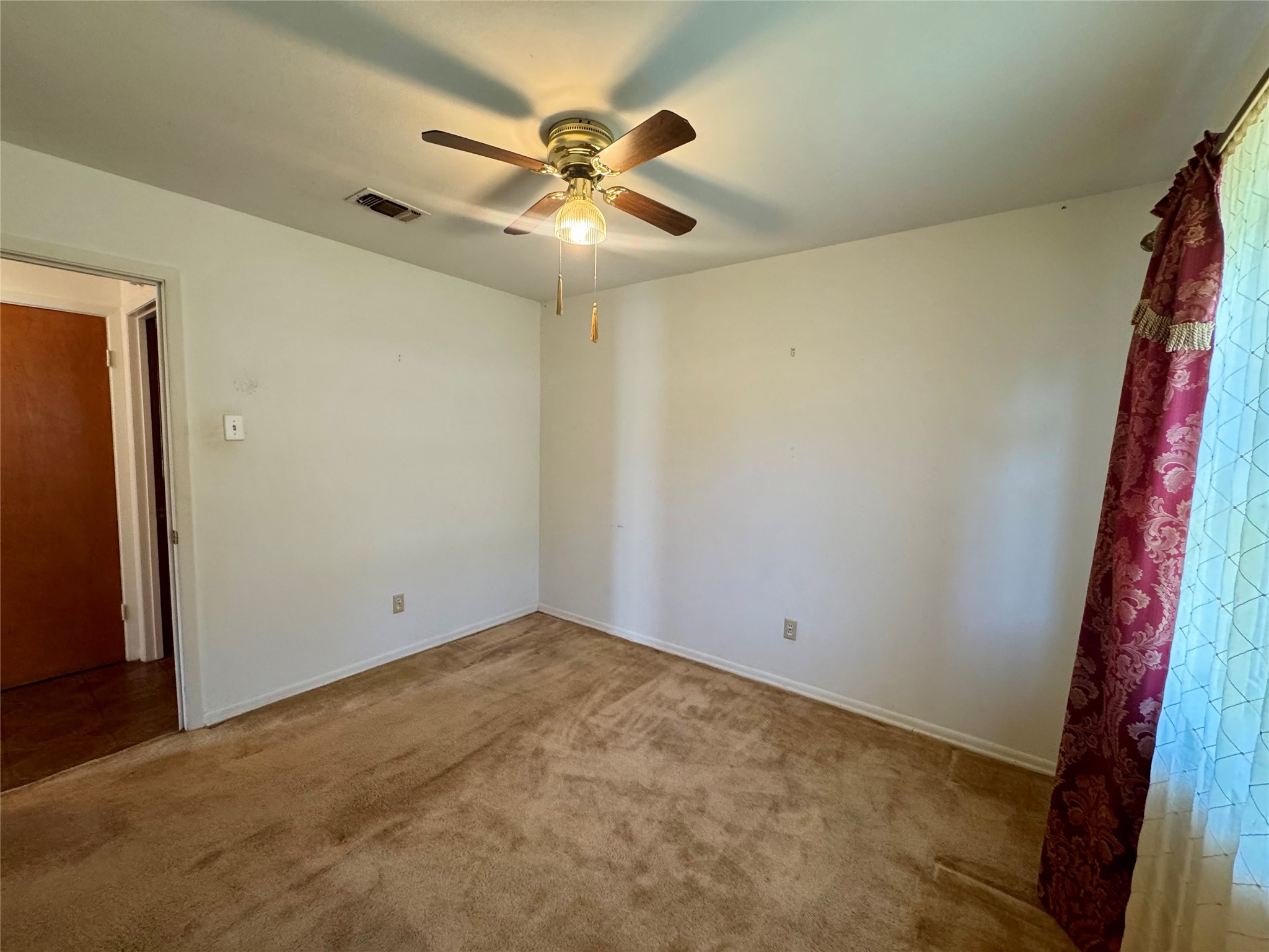 132 Columbia Palestine TX 75803