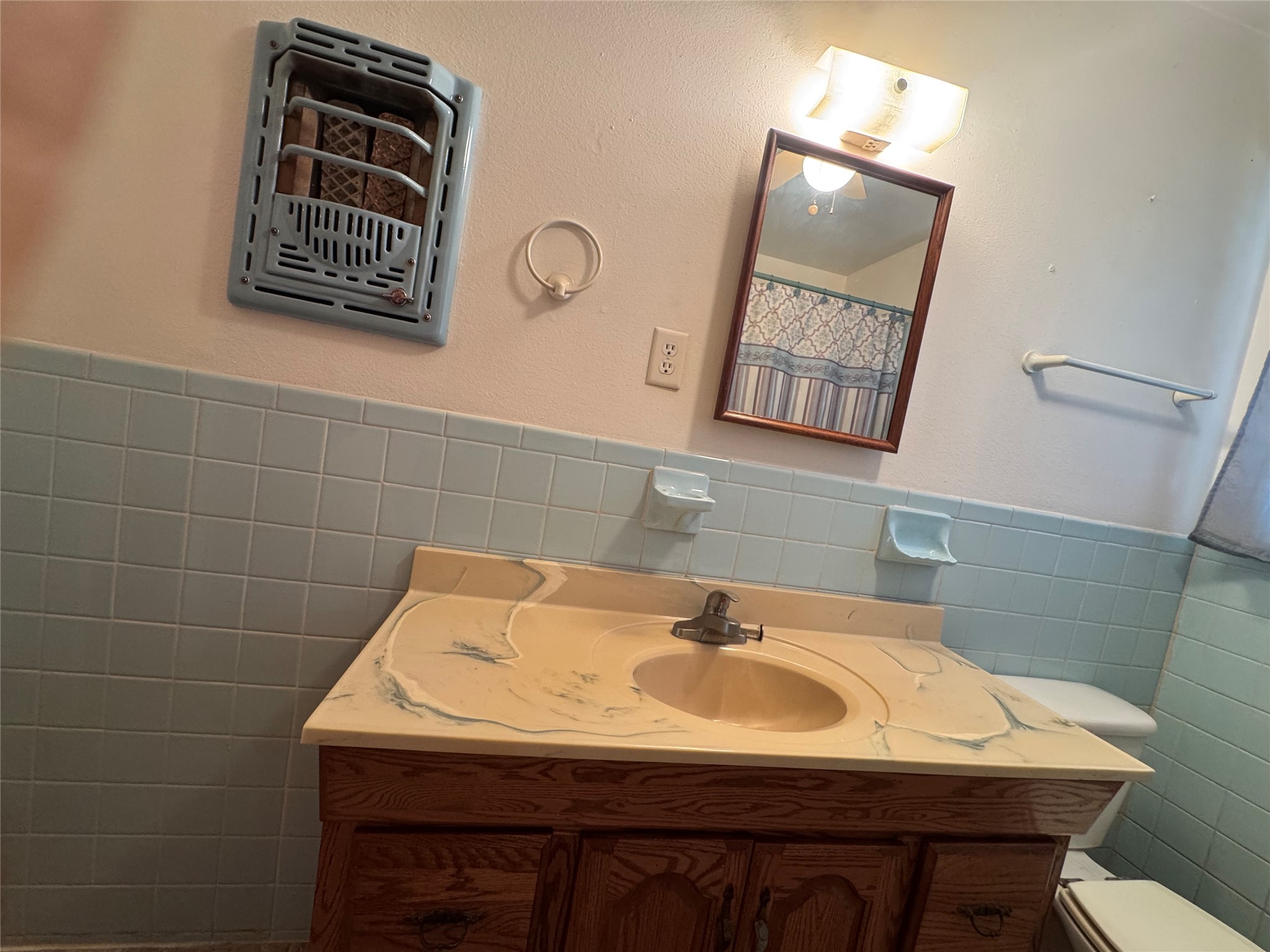 132 Columbia Palestine TX 75803