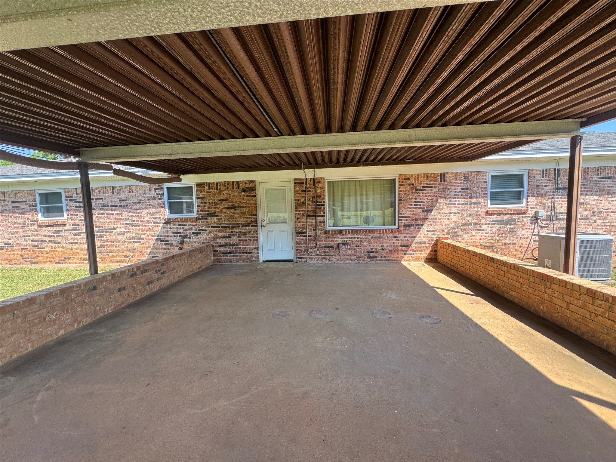 132 Columbia Palestine TX 75803