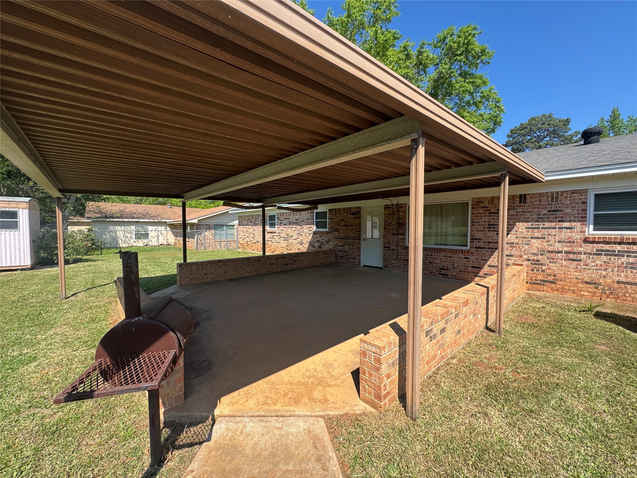 132 Columbia Palestine TX 75803