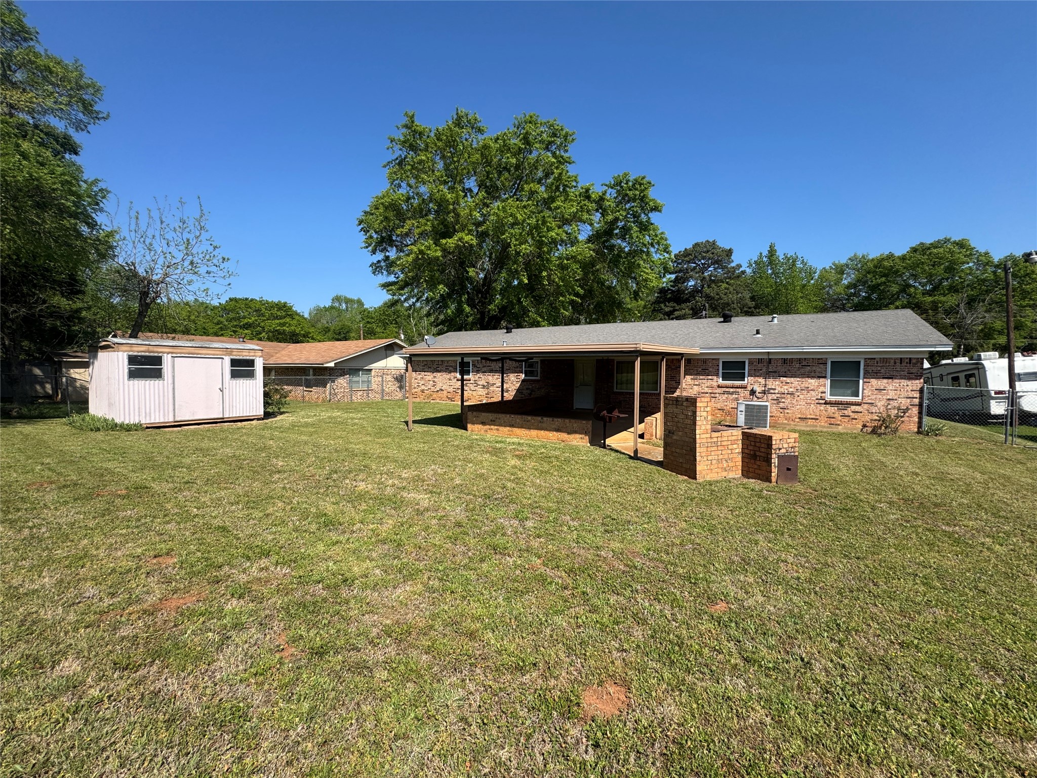 132 Columbia Palestine TX 75803