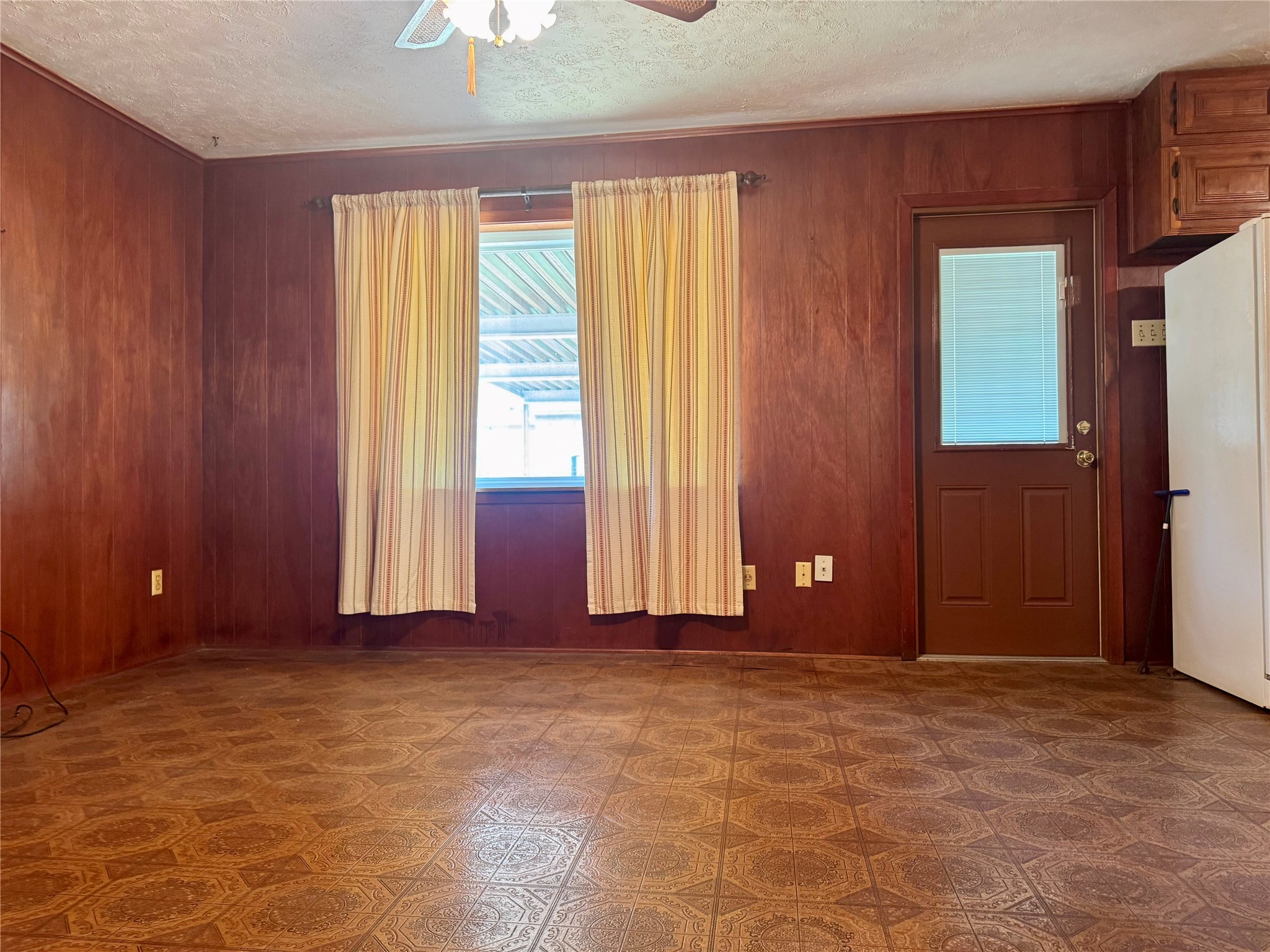 132 Columbia Palestine TX 75803