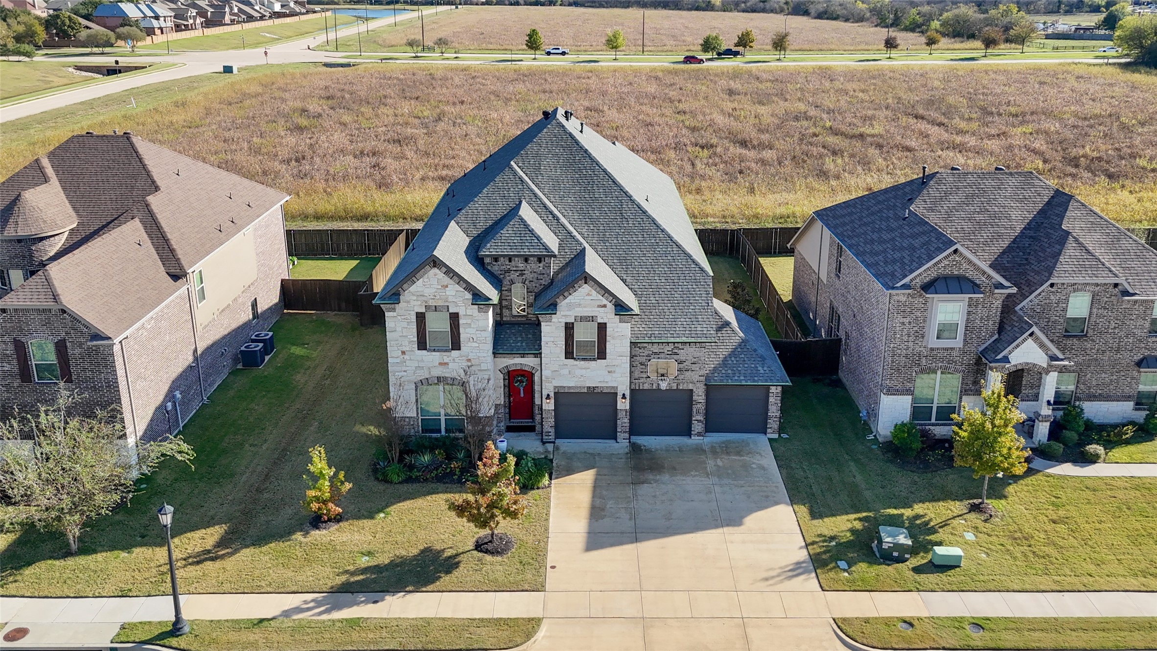2711 Fleur De Lis Lane Grand Prairie TX 75054