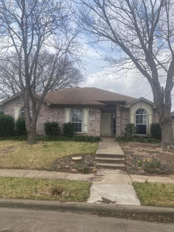 2825 Hidden Springs Drive Mesquite TX 75181