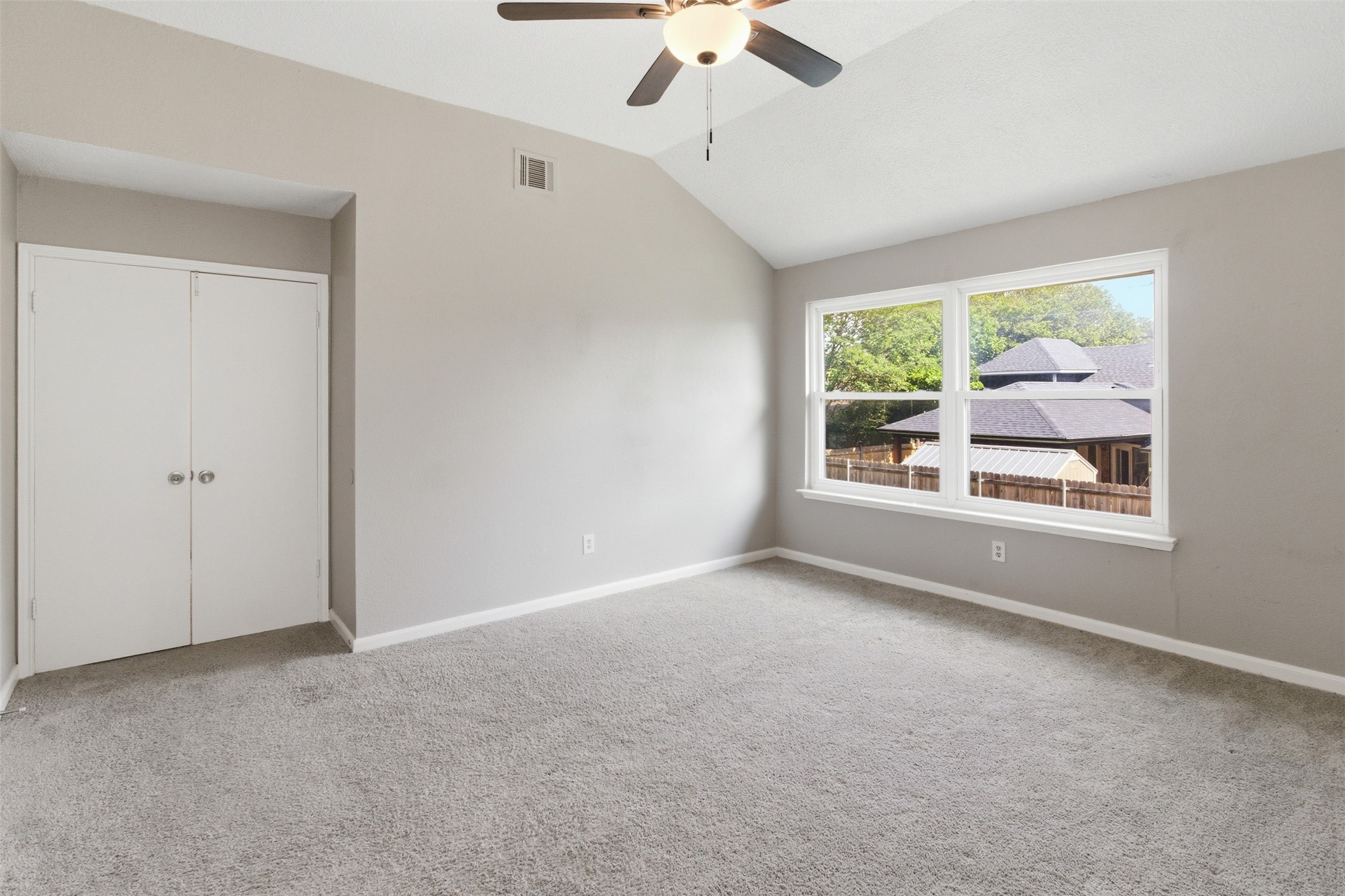 2462 Claremont Drive Grand Prairie TX 75052