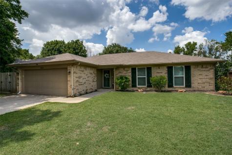 8233 Irish Drive North Richland Hills TX 76180