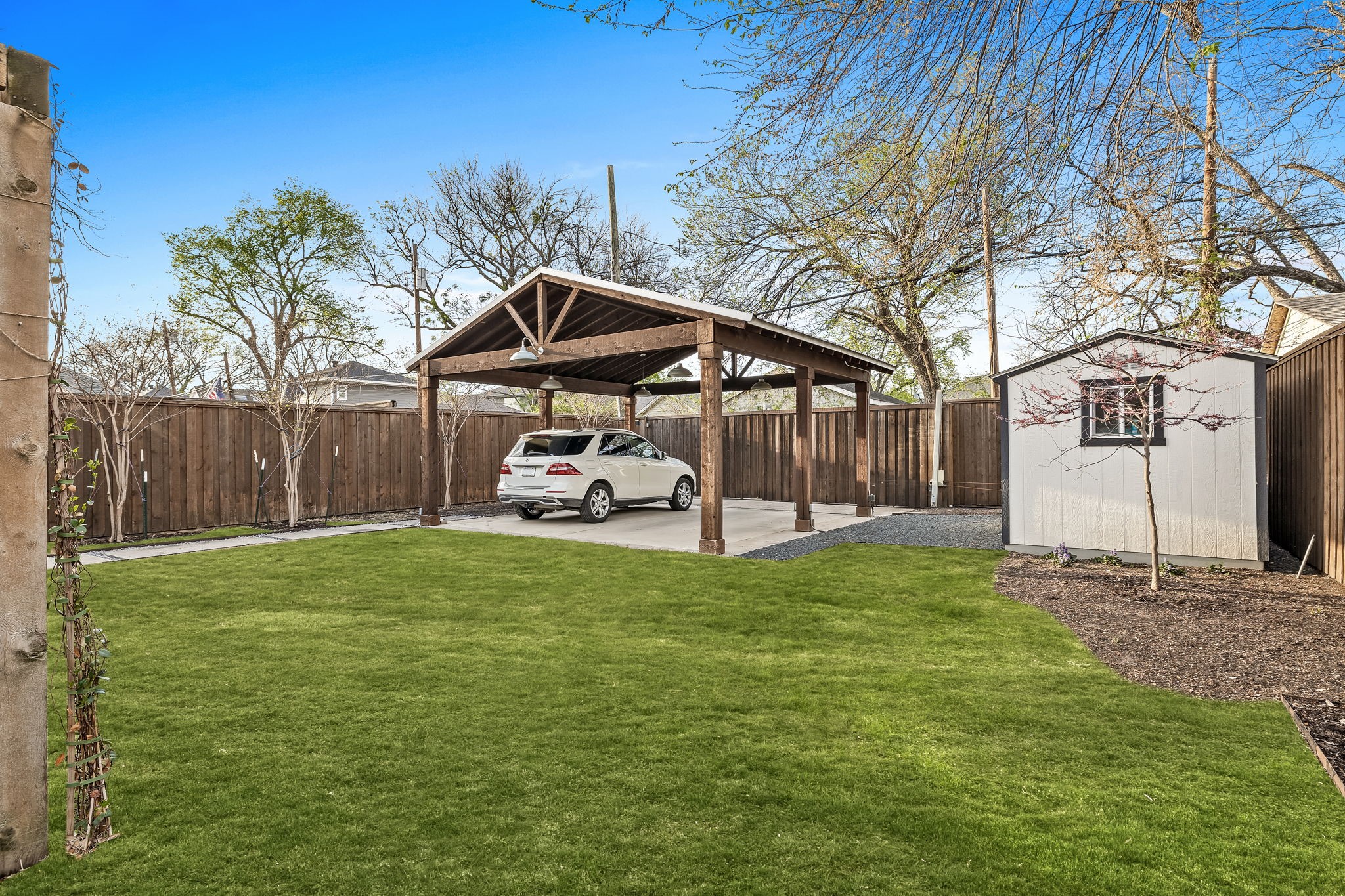 5823 Belmont Avenue Dallas TX 75206