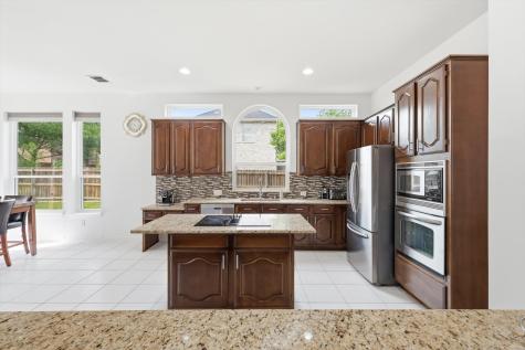 1817 Lake Forest Boulevard Flower Mound TX 75028