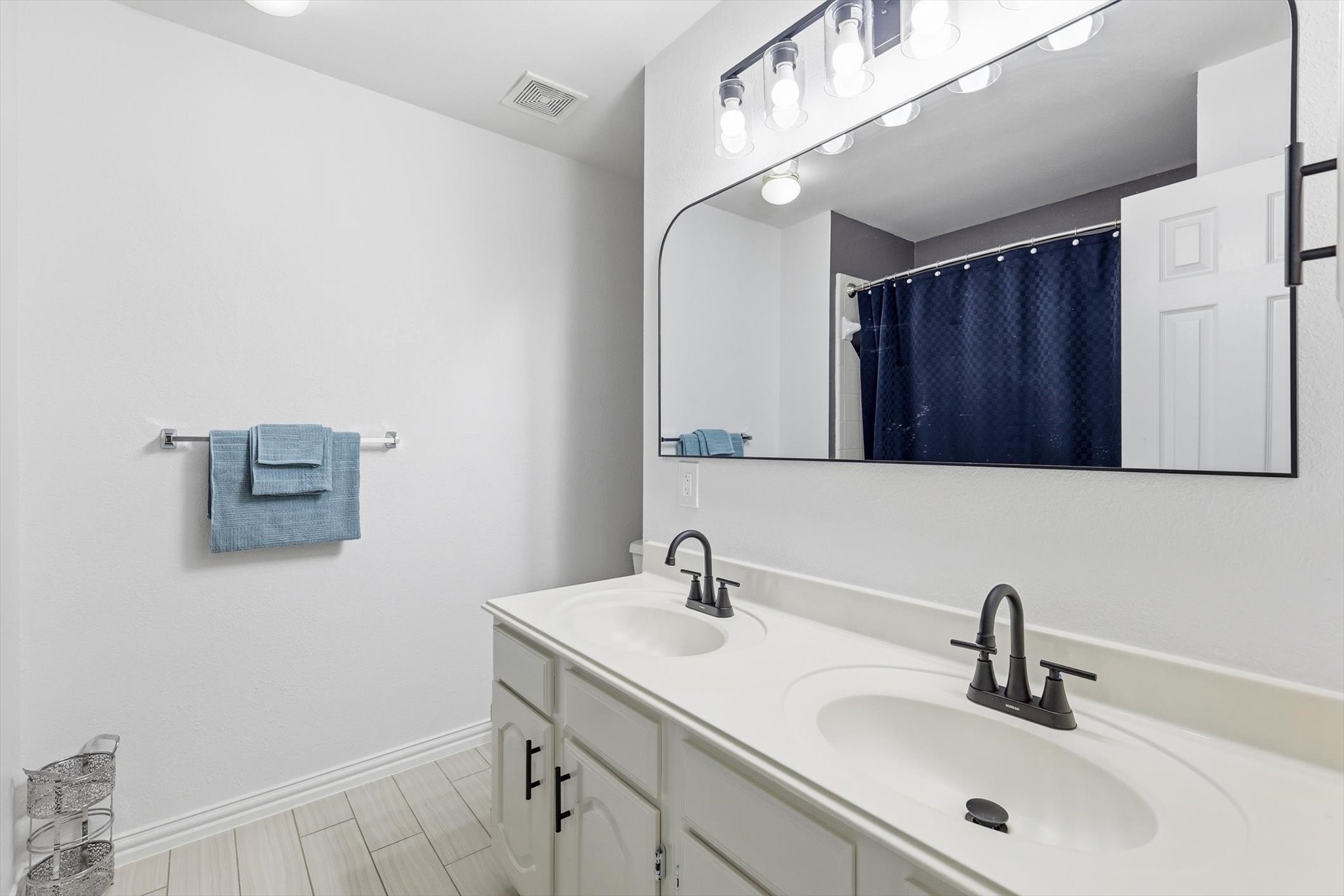 1817 Lake Forest Boulevard Flower Mound TX 75028