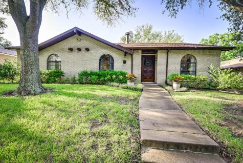 3206 Christie Circle Garland TX 75044