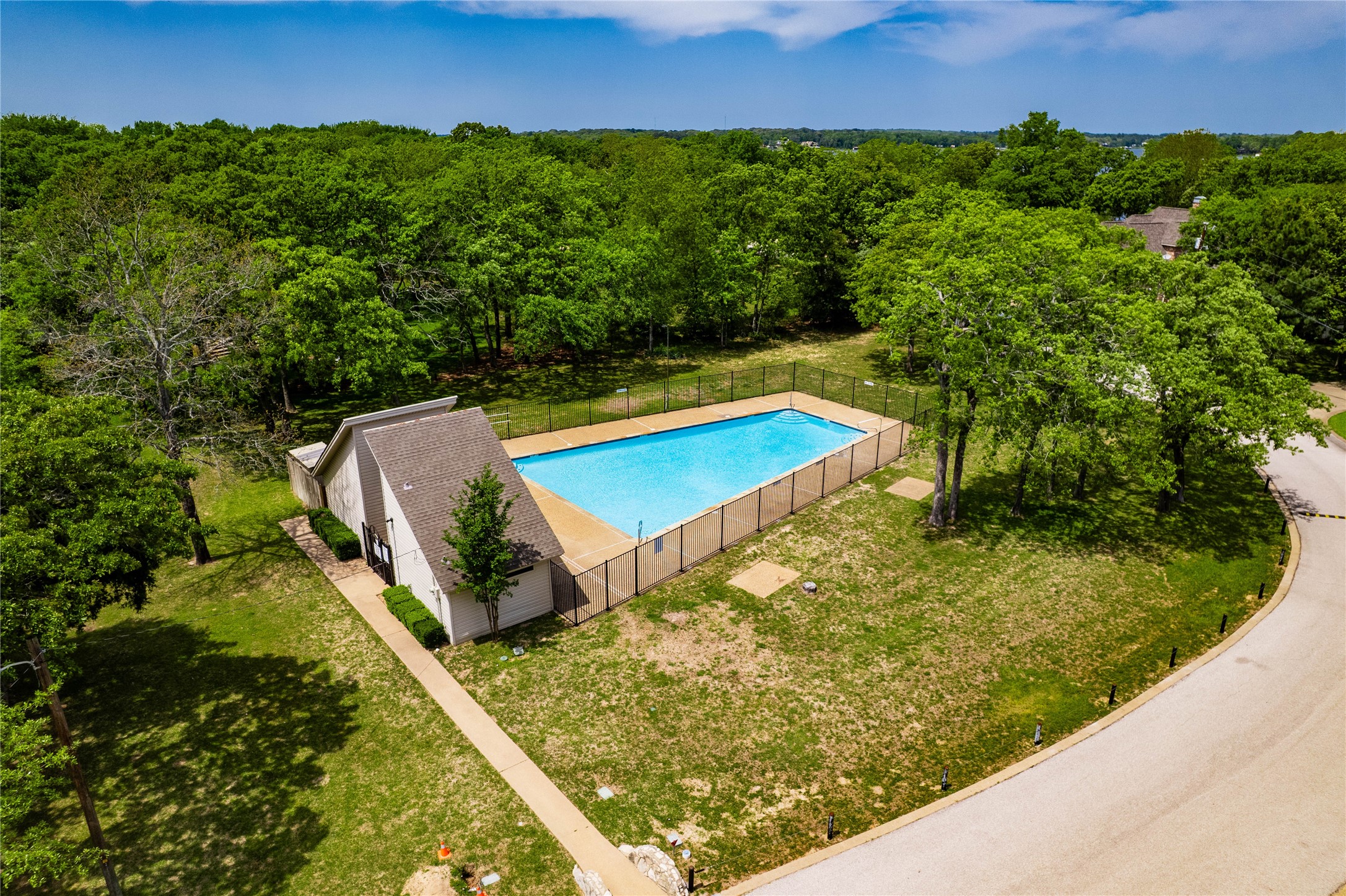 7811 Angelina Drive Athens TX 75752