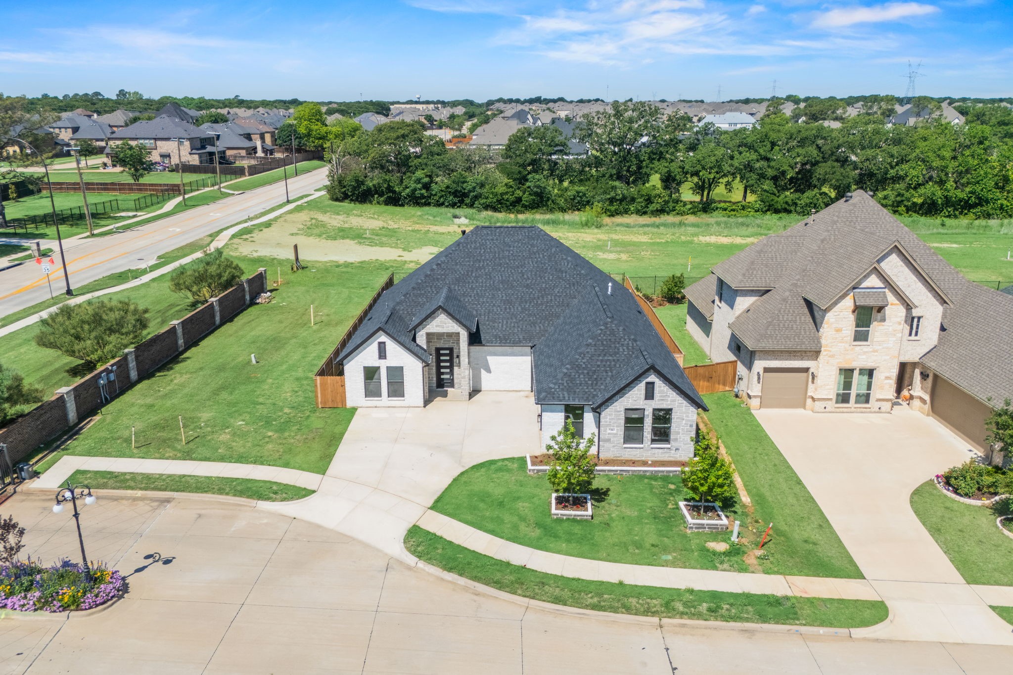7203 Harris Place Arlington TX 76001