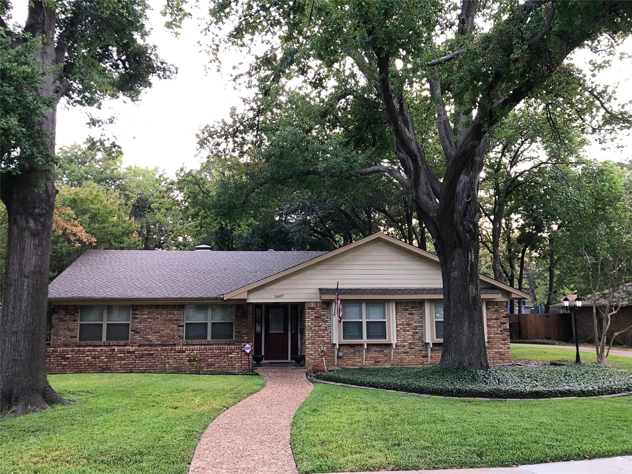 1607 Cripple Creek Drive Irving TX 75061