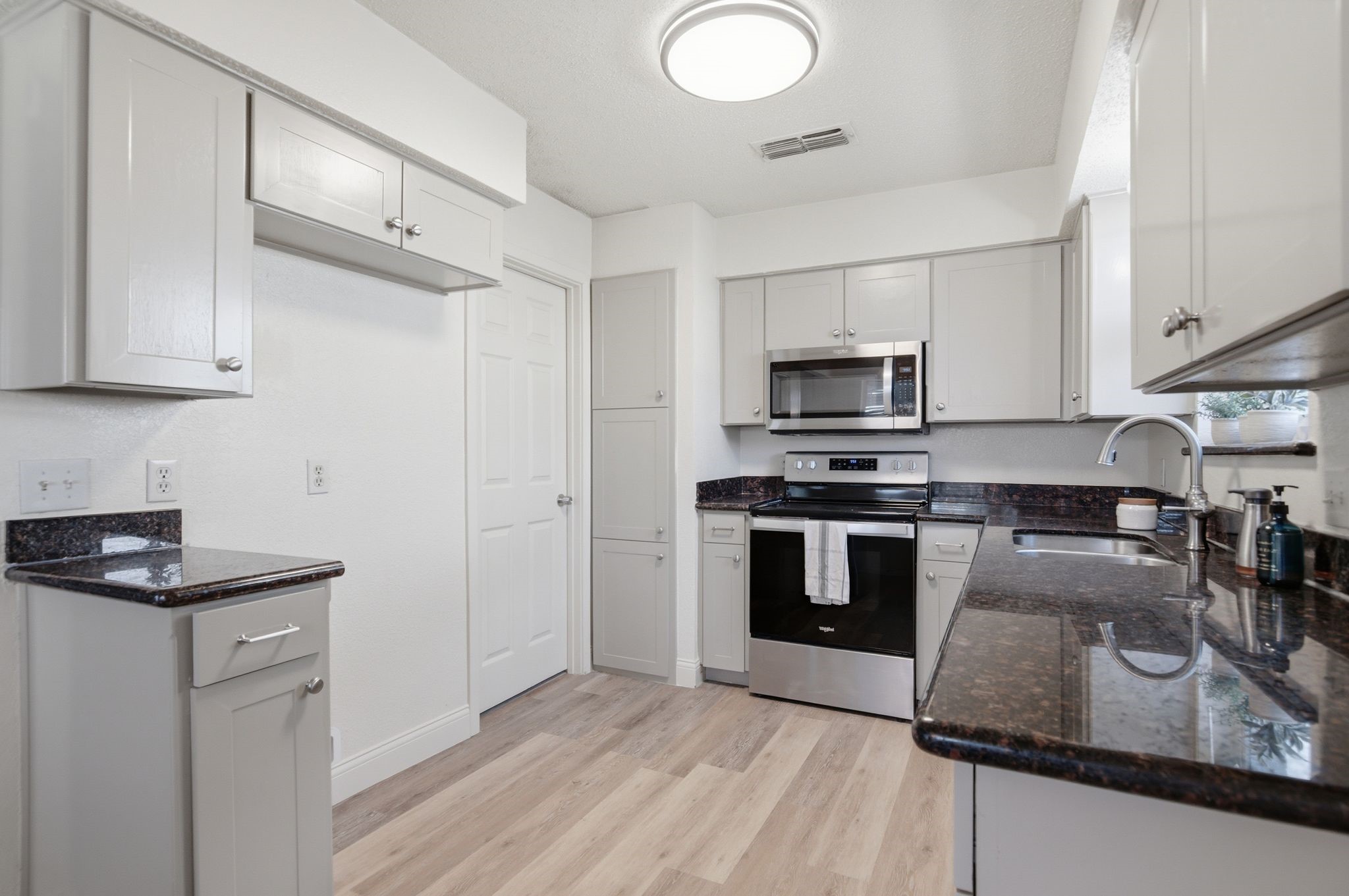 6449 Highview Terrace Watauga TX 76148
