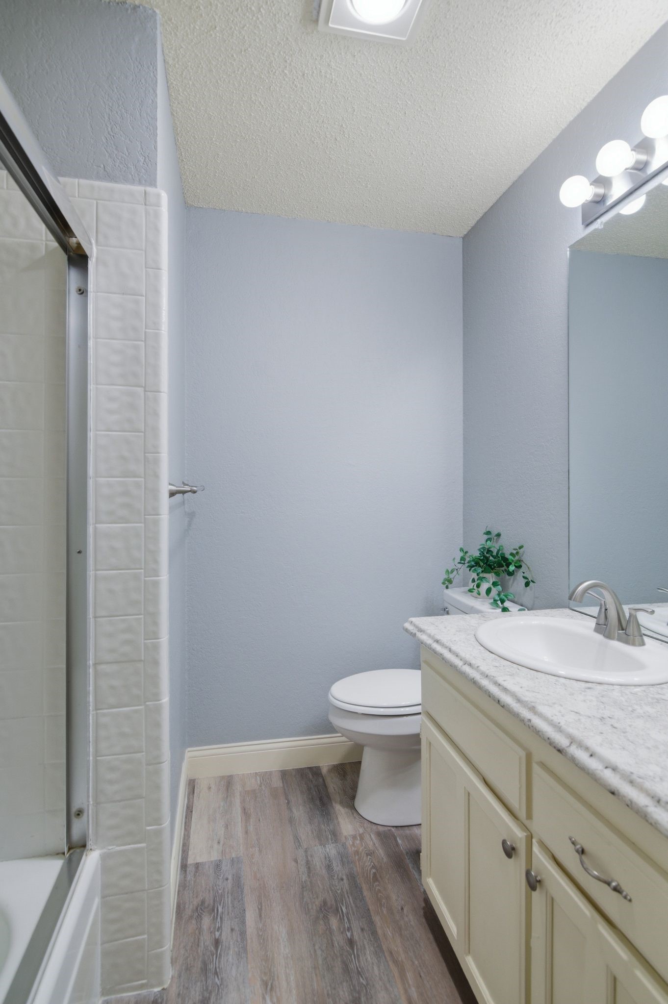 6449 Highview Terrace Watauga TX 76148