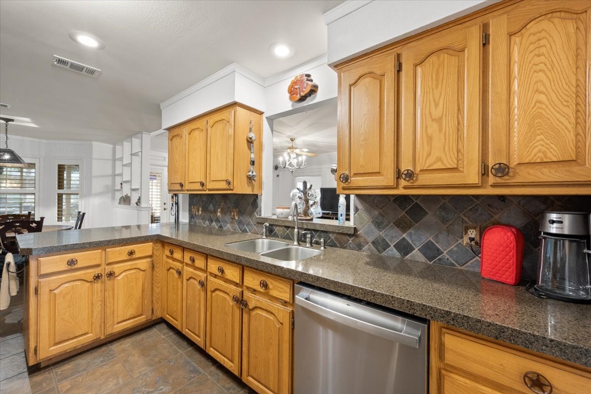 8325 Crosswind Drive Fort Worth TX 76179