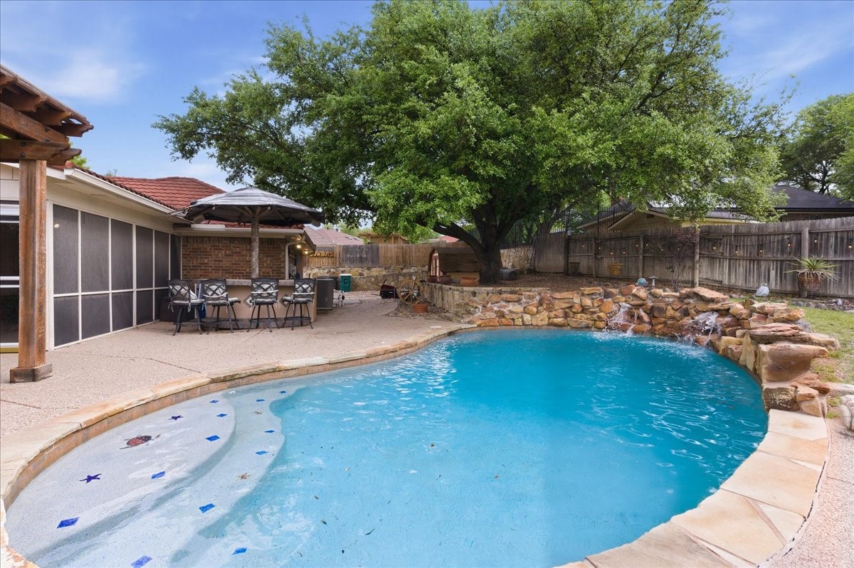 8325 Crosswind Drive Fort Worth TX 76179