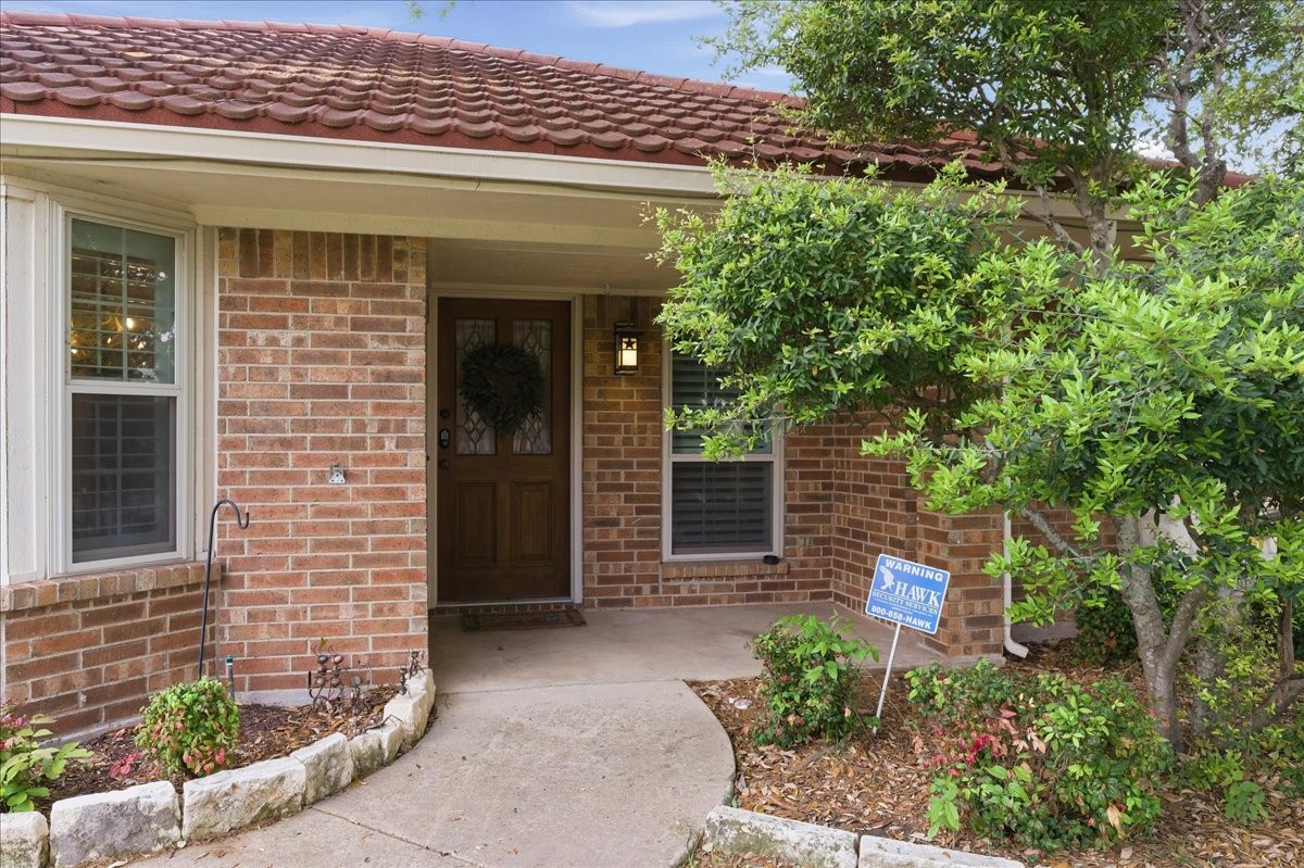 8325 Crosswind Drive Fort Worth TX 76179