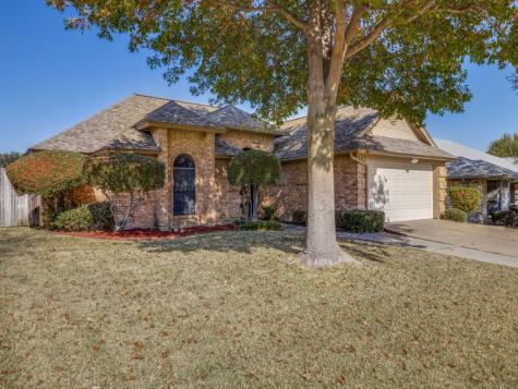 1511 Lincoln Drive Mansfield TX 76063