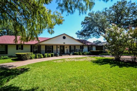 3600 Chicosa Trail Garland TX 75043