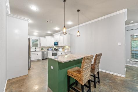 1623 Hawthorne Street Cleburne TX 76033
