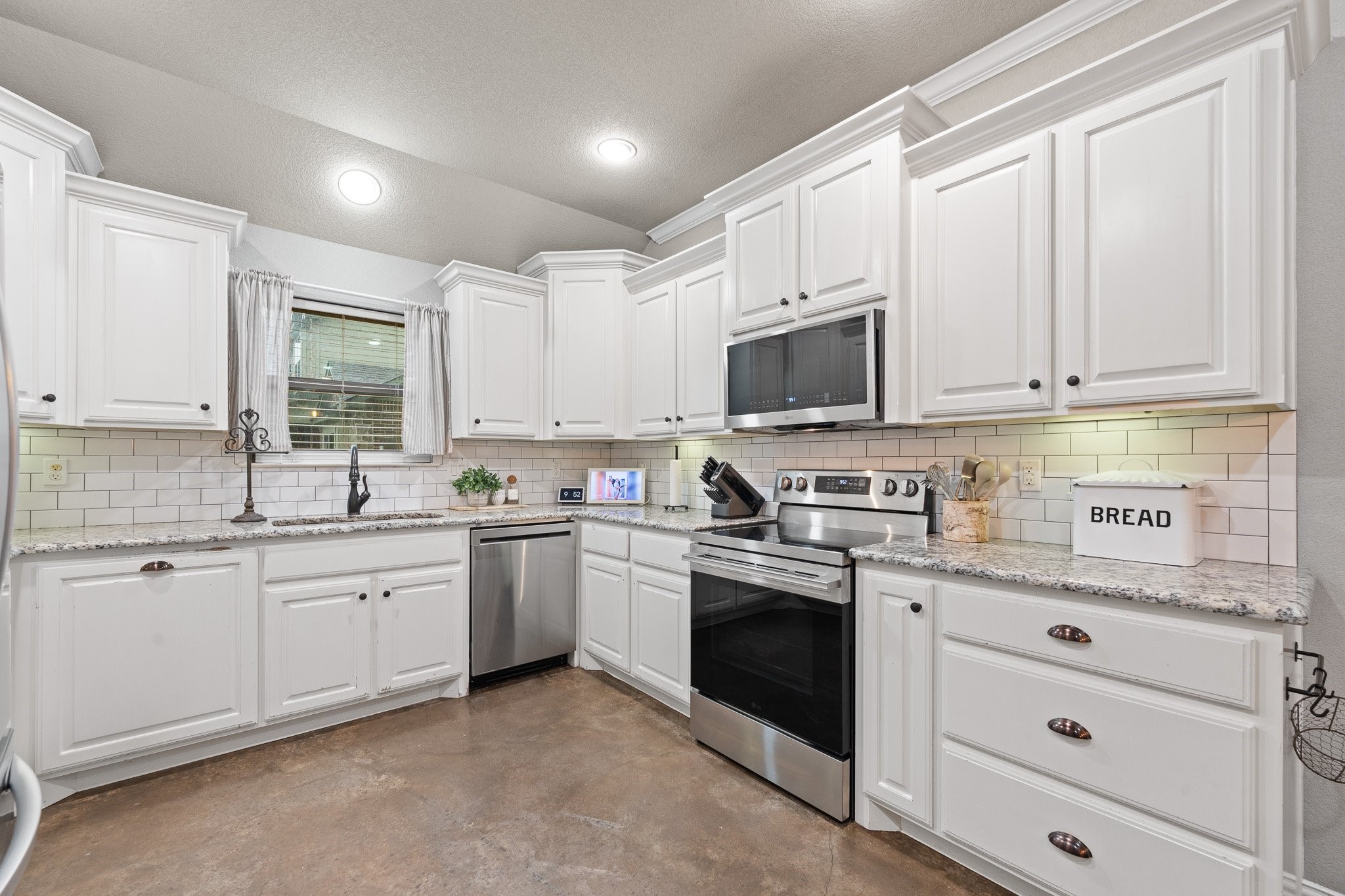 1623 Hawthorne Street Cleburne TX 76033