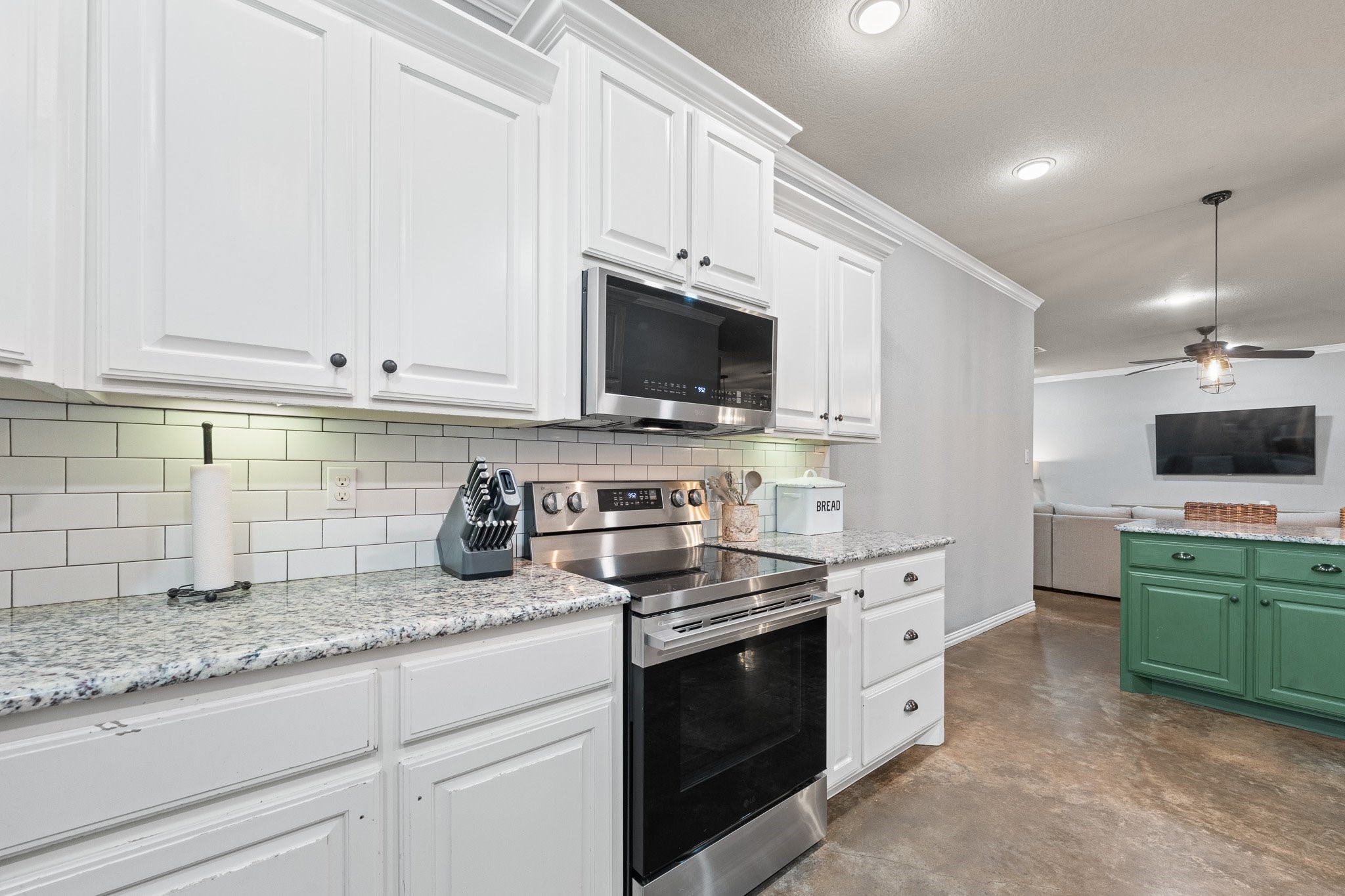 1623 Hawthorne Street Cleburne TX 76033