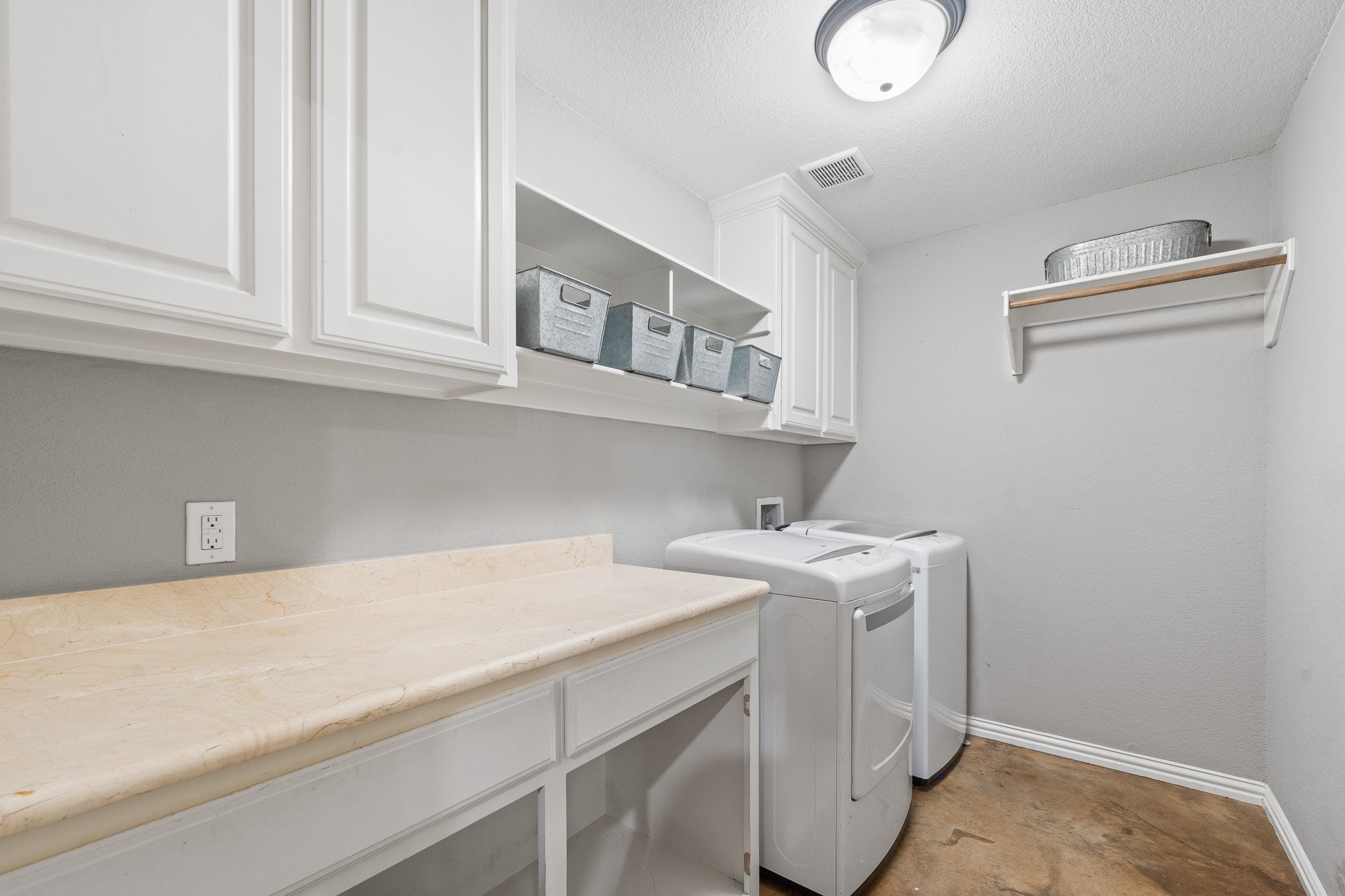 1623 Hawthorne Street Cleburne TX 76033