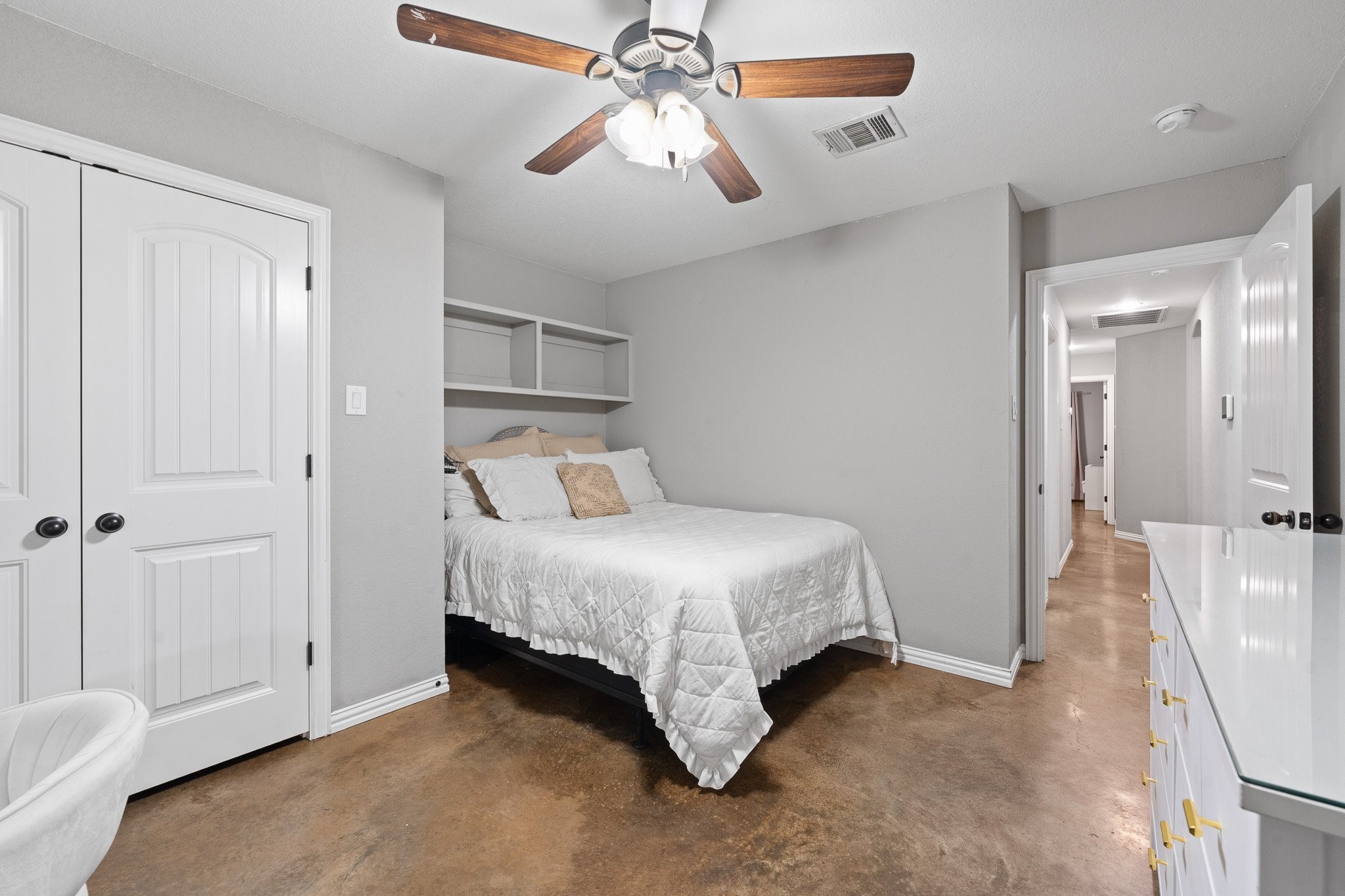 1623 Hawthorne Street Cleburne TX 76033