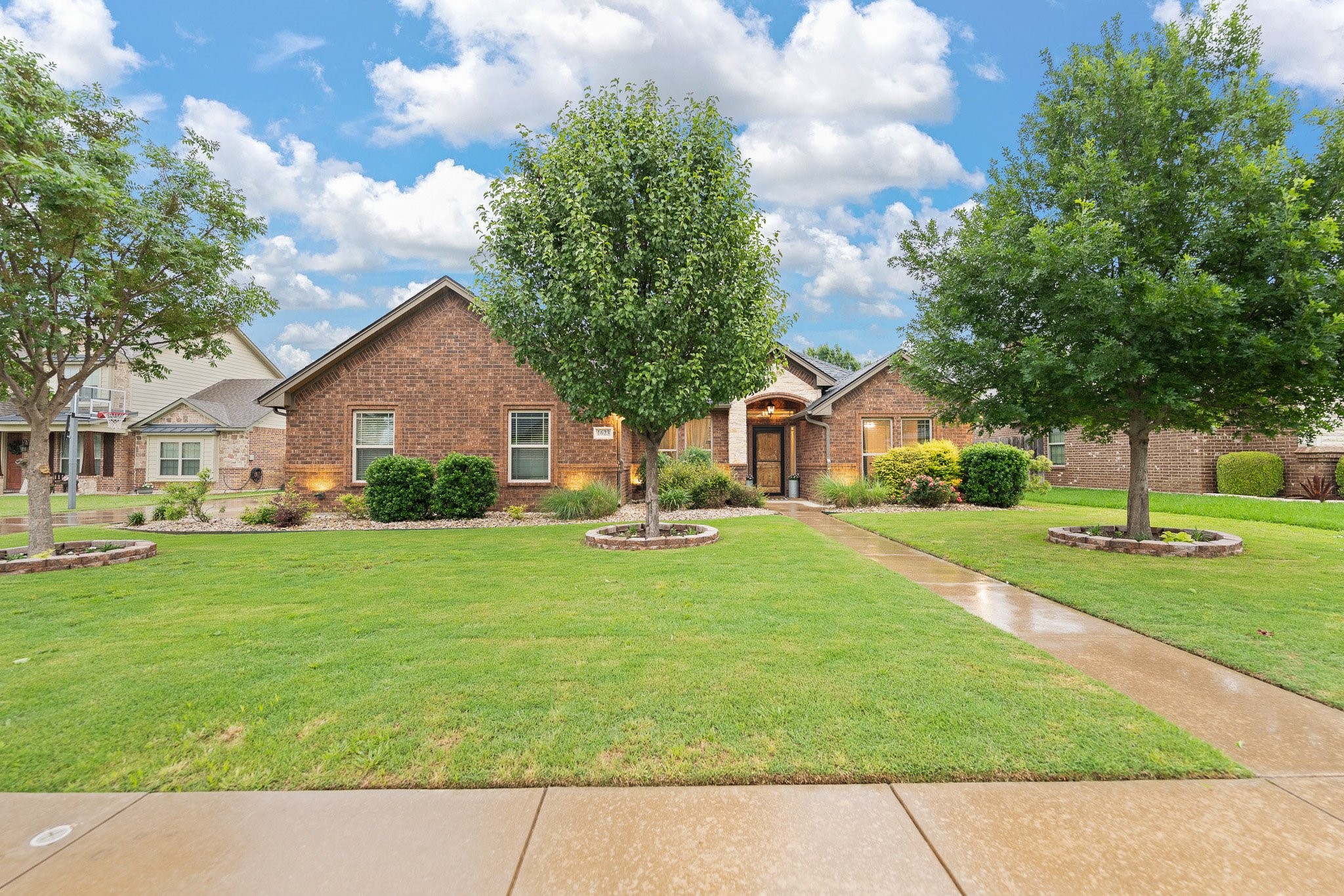 1623 Hawthorne Street Cleburne TX 76033